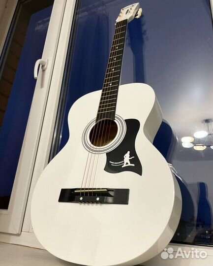 Гитара - Belucci,Fabio,Amistar,Yamaha