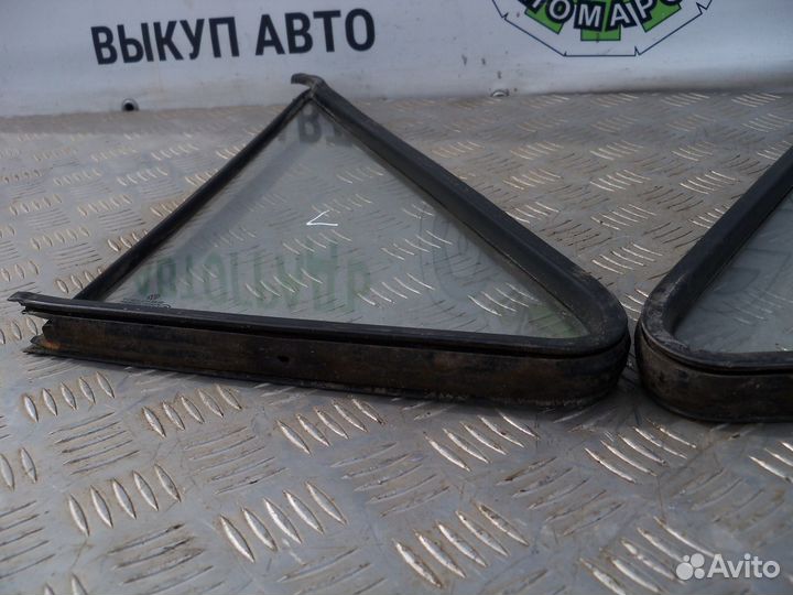 Форточка передней двери Volkswagen Transporter T3