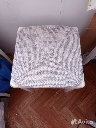 Сидушки на табурет