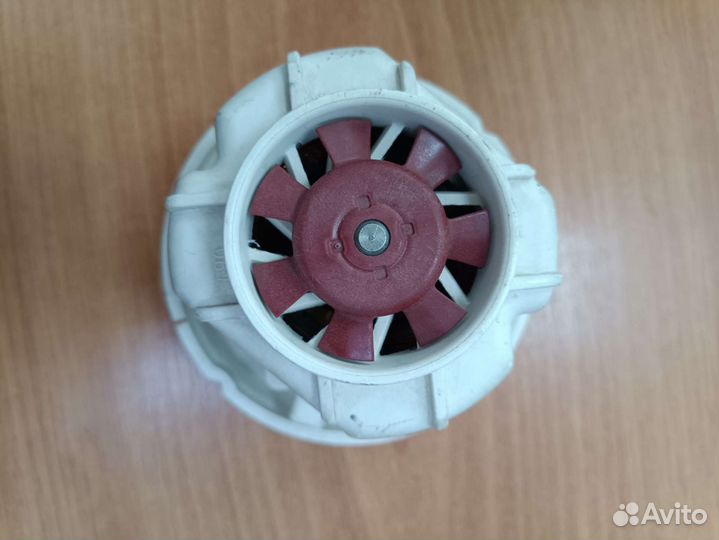 Двигатель моющего пылесоса Karcher Bosch Zelmer