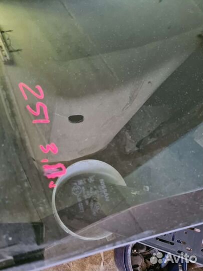 Стекло заднее правое Nissan Murano Z51