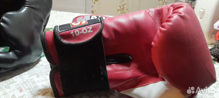 Боксерские перчатки детские 10