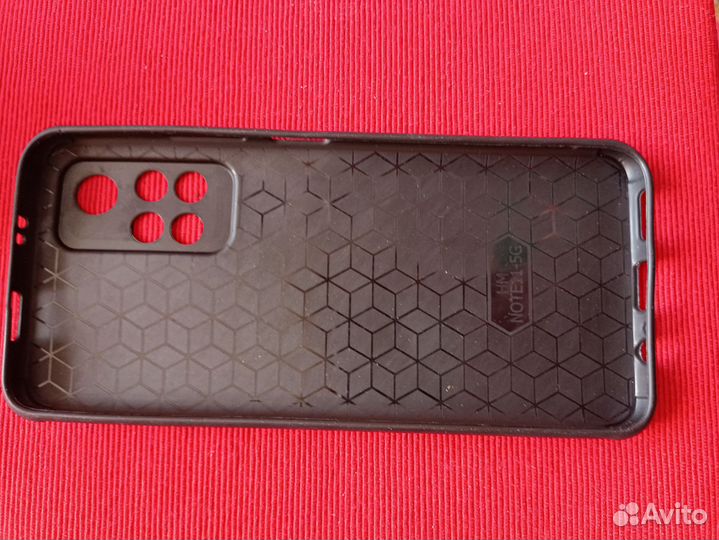 Чехлы на телефон