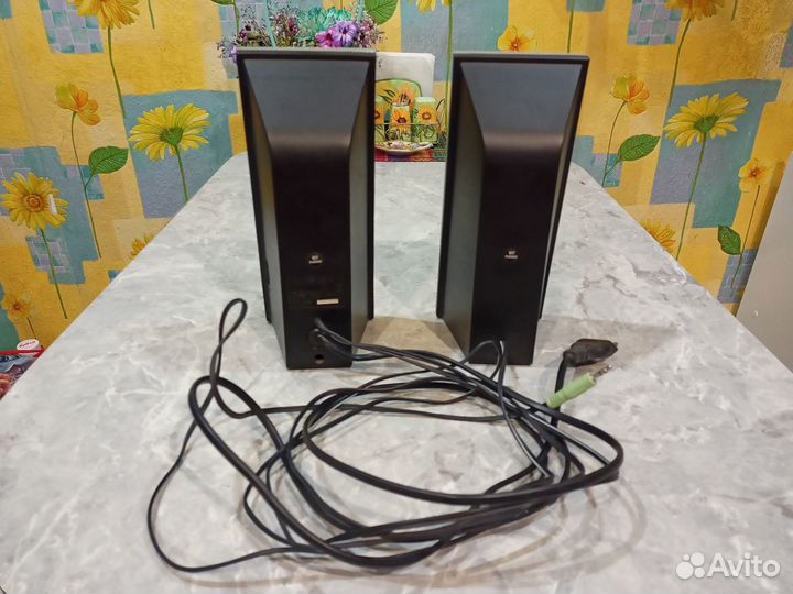 Монитор viewsonic и колонки genius нерабочие