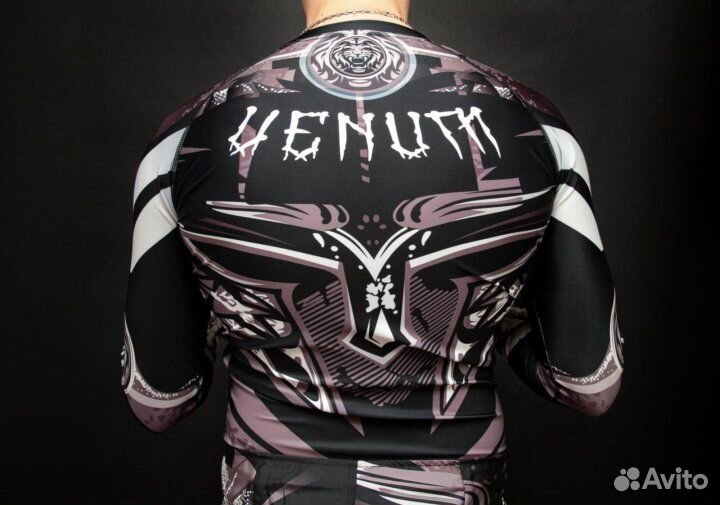 Комплект: рашгард шорты Venum gladiator