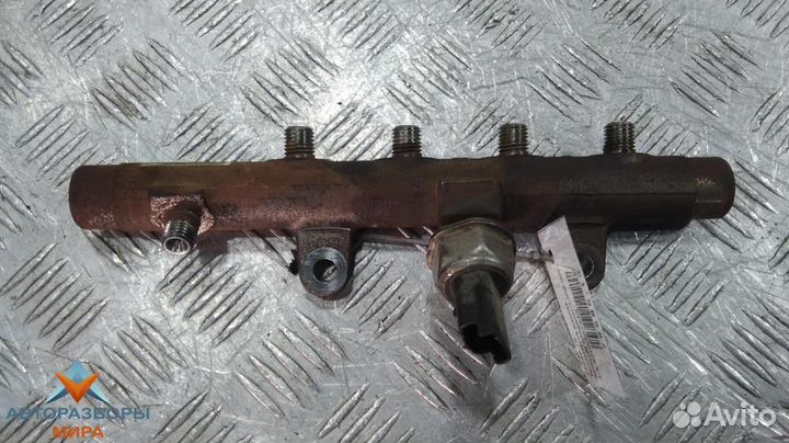 Топливная рампа Renault Megane 2 рест. 2007