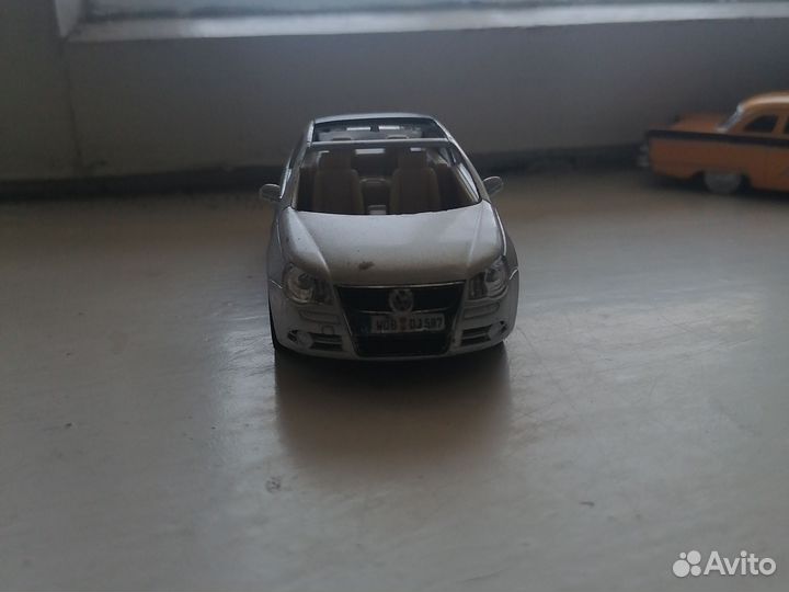 Коллекционные машинки читайте описание