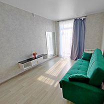 2-к. квартира, 77 м², 2/4 эт.