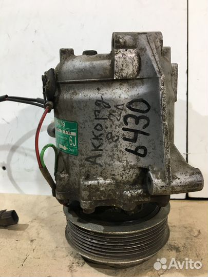 Компрессор кондиционера Honda Accord 8