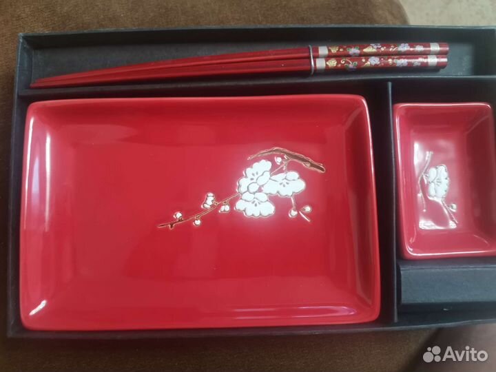 Набор посуды для суши и роллов