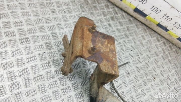 Фаркоп (прицепное устройство) на Киа Соренто 1