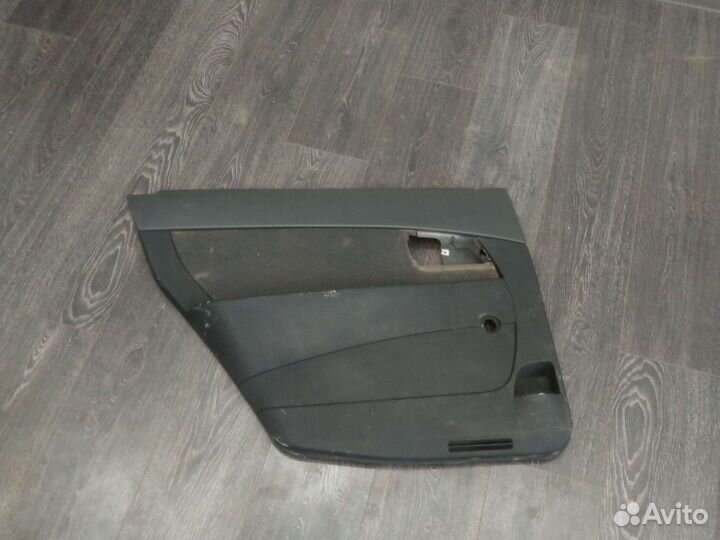 Обивка задних дверей, приора