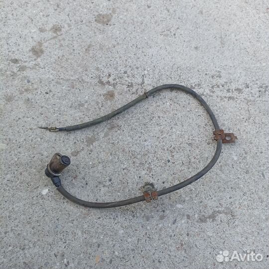 Mitsubishi Pajero 3 задний левый датчик ABS