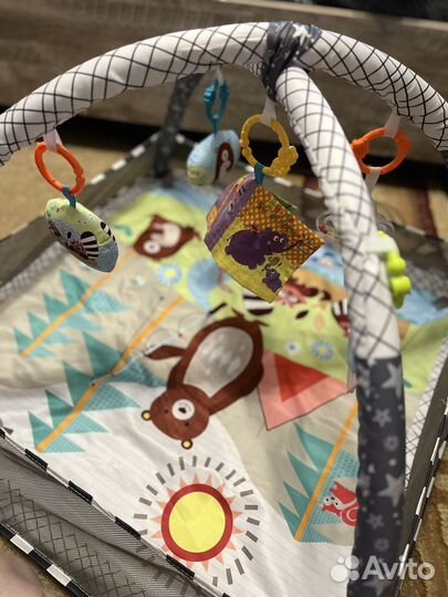 Развивающий коврик