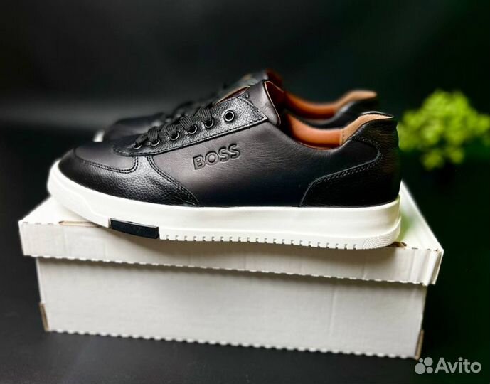Кроссовки Boss комфортные