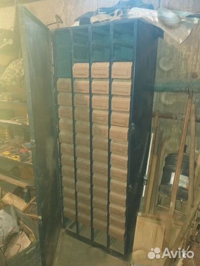 Шкаф металлический