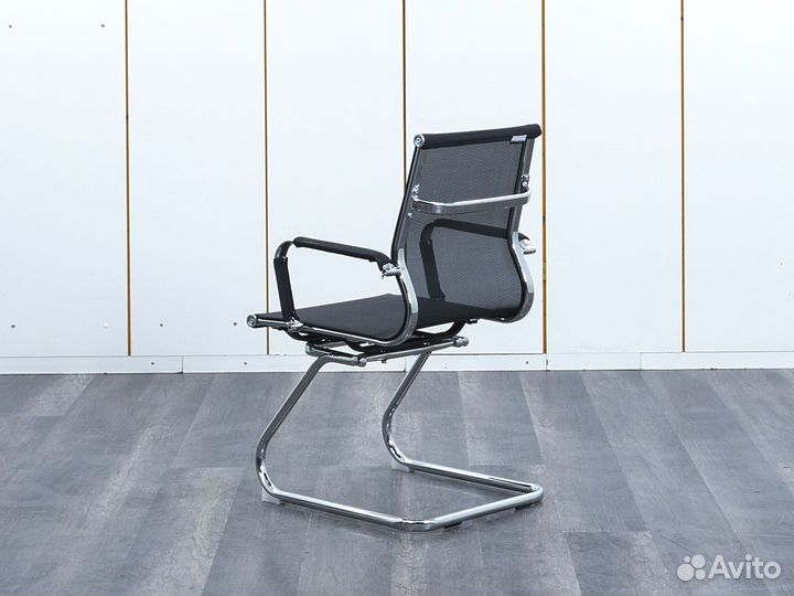 Кресло для совещаний