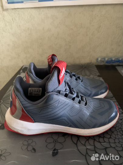 Кроссовки adidas