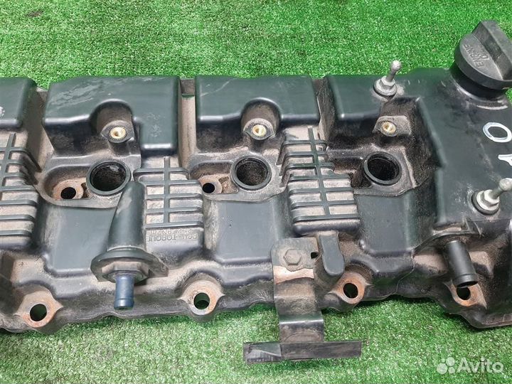 Клапанная крышка Suzuki Grand Vitara 2012