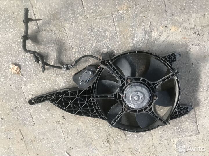 Вентилятор радиатора Nissan Navara D40 2005-2010