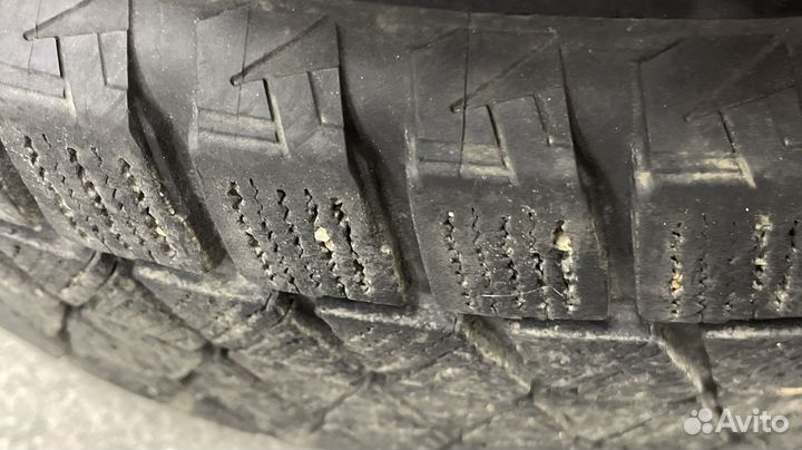 Bridgestone Blizzak DM-V2 265/60 R18