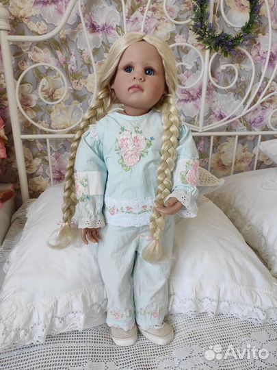 Кукла коллекционная