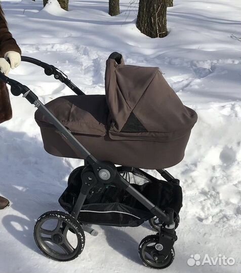 Коляска 2 в 1 с теплым меховым конвертом teutonia