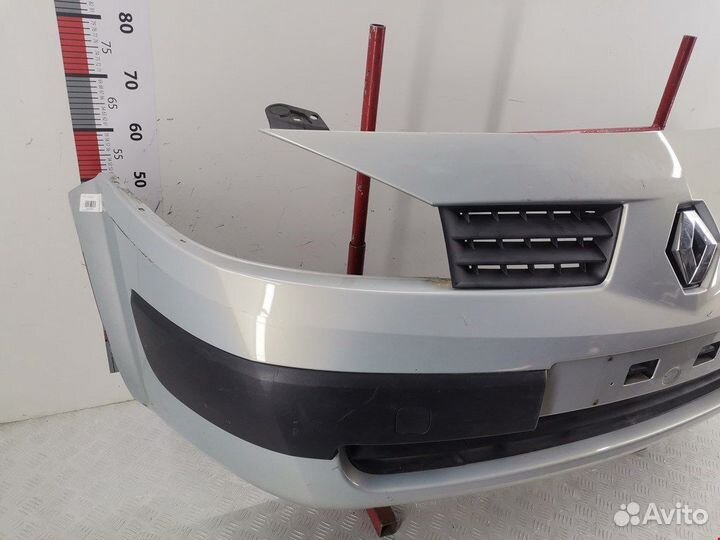 Бампер передний для Renault Megane 2 8200142001