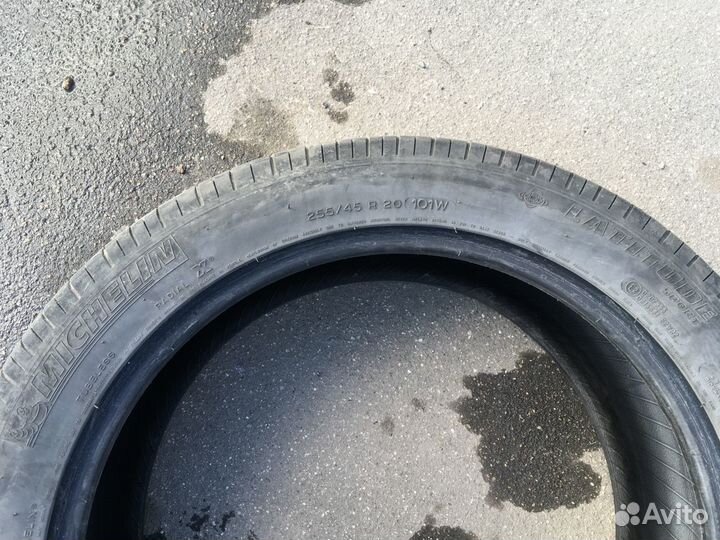 Michelin Latitude Sport 255/45 R20