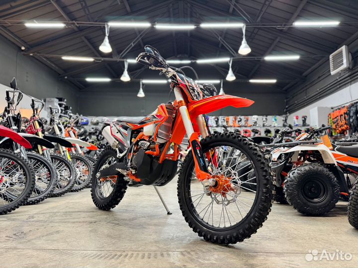 Мотоцикл Regulmoto Crosstrec 300 (в наличии)