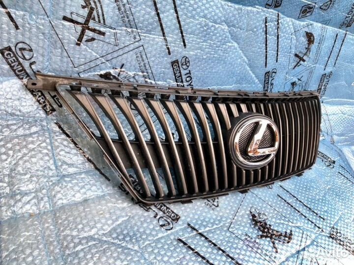 Решетка в бампер передняя Lexus Rx 3 2009-2012