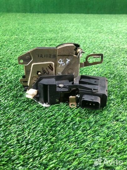 Замок двери передний правый Bmw 3 E36 M50B20 1993