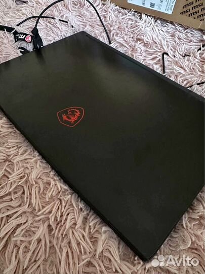 Ноутбук MSI GF63 Thin 11UC