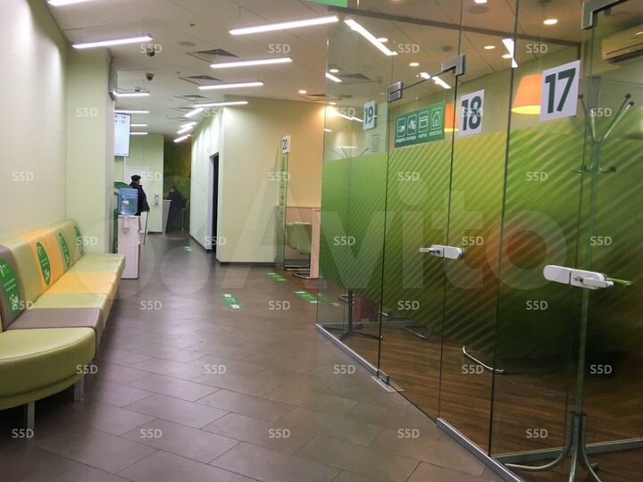 Сдам торговое помещение, 195 м²