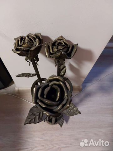 Букет цветов наподставке Цветы ручная работа ковка