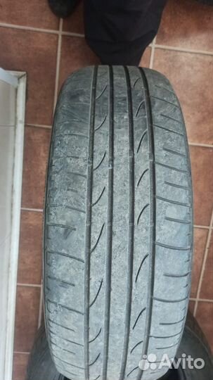 Bridgestone Dueler H/P Sport 215/65 R16 98