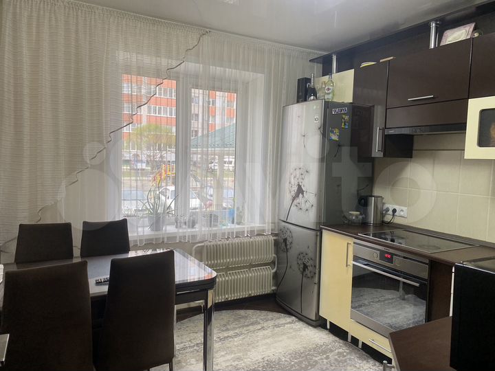 3-к. квартира, 71,8 м², 1/10 эт.