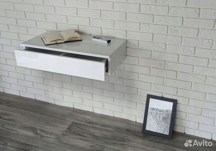 Консольный туалетный столик