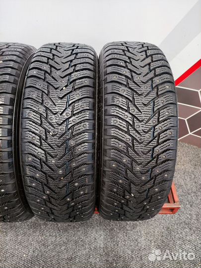 Nokian Tyres Hakkapeliitta 8 SUV 225/65 R17