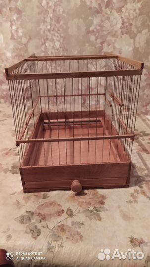 Клетка для птиц из дерева