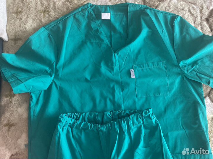 Медицинский костюм