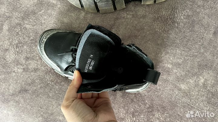 Ботинки детские 34 размер