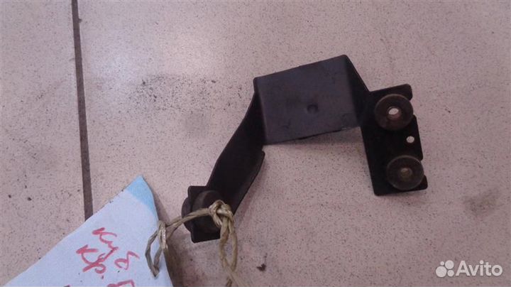 Кронштейн блока ABS Nissan Cube Z10 1998-2002