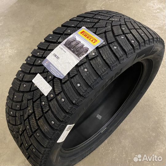 Pirelli Ice Zero 2 235/45 R18 H