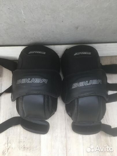 Хоккейные вратарские наколенники Bauer