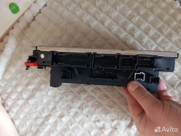 Продаю блок упр-я SAM задний на Мерседес S500 W220