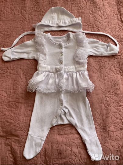 Комплект на выписку для девочки