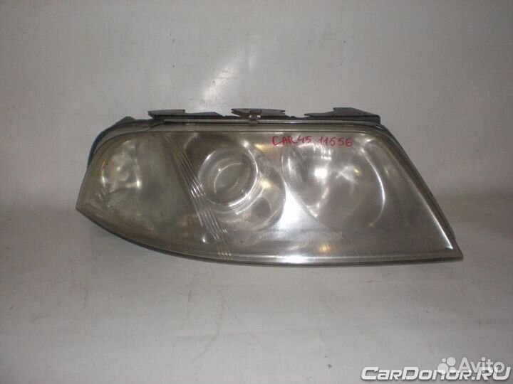 Фара головного света правая б/у для Volkswagen Pas