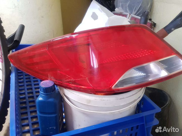 Задний левый фонарь solaris