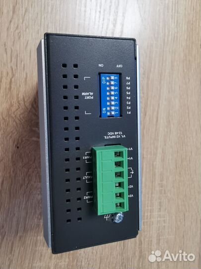 Коммутатор Moxa EDS-P308 Switch до 100 мбит/с